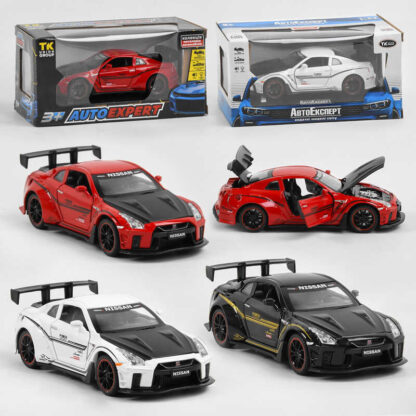 Машинка 700701 (72) "Авто Експерт", 3 цвета, металлопластик, 1:32, свет, звук, инерция, открываются двери, багажник, капот, в коробке