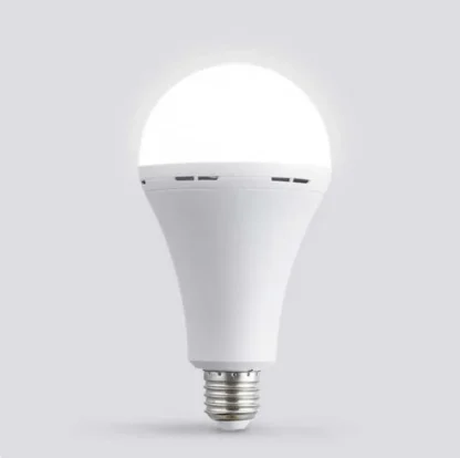 Світлодіодна лампа C 72050 (100) 15 W, з цоколем, холодне світло, працює від мережі та від вбудованого акумулятора, в коробці