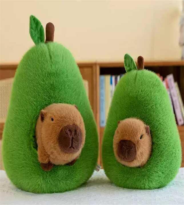 М`яка іграшка M 18186 "Капібара в авокадо", висота 31 см, наповнювач: синтепон